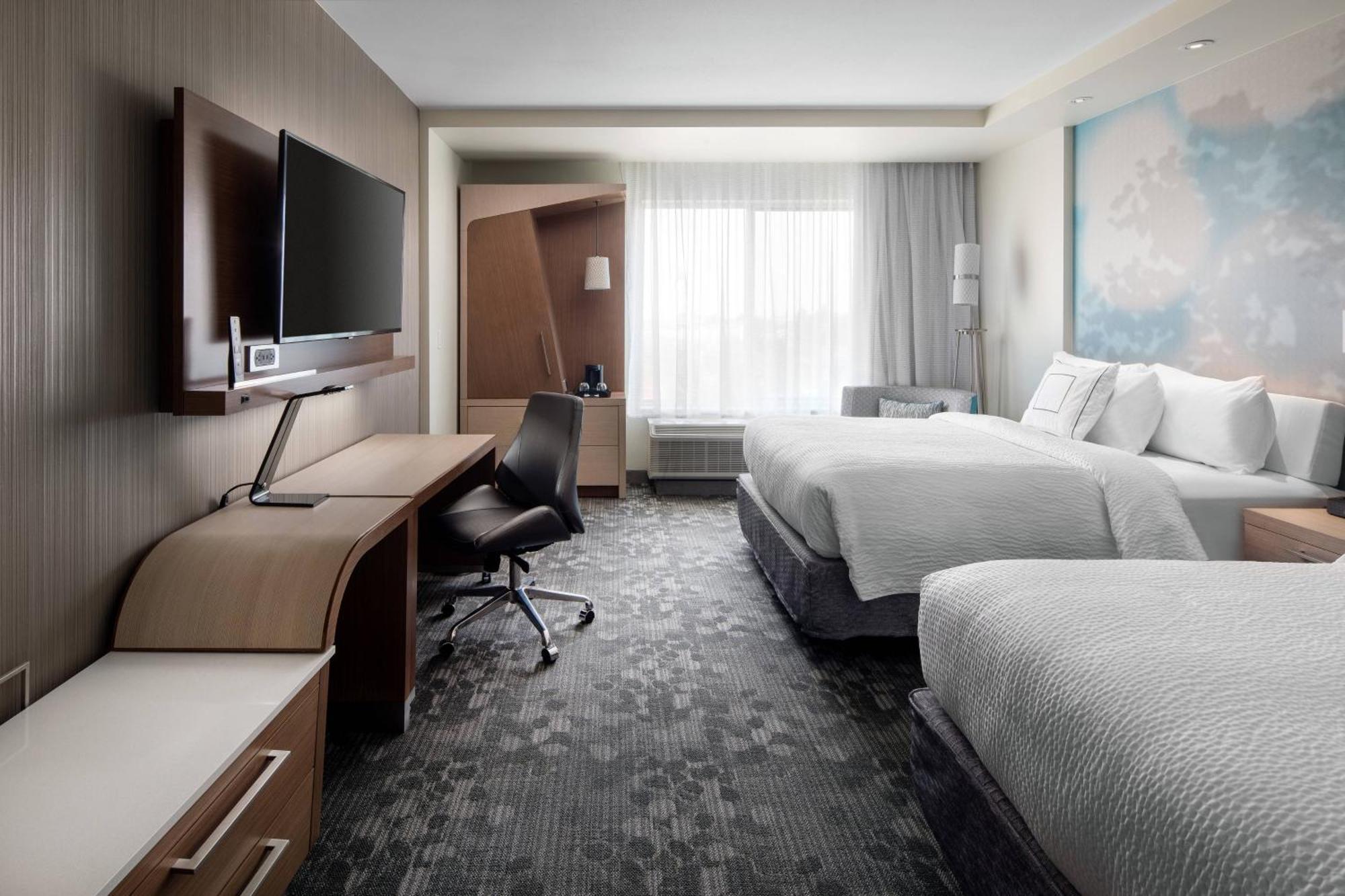 Courtyard By Marriott Pullman Hotel Bagian luar foto