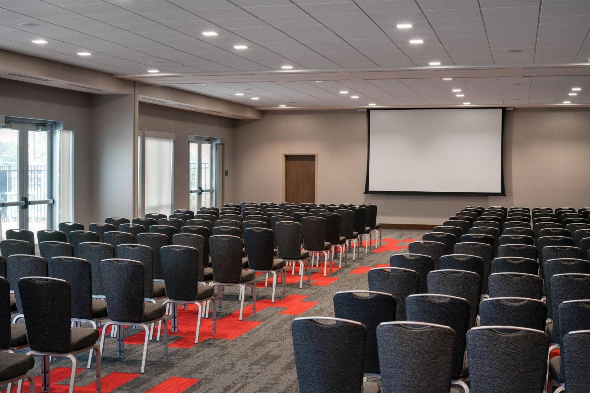Courtyard By Marriott Pullman Hotel Bagian luar foto
