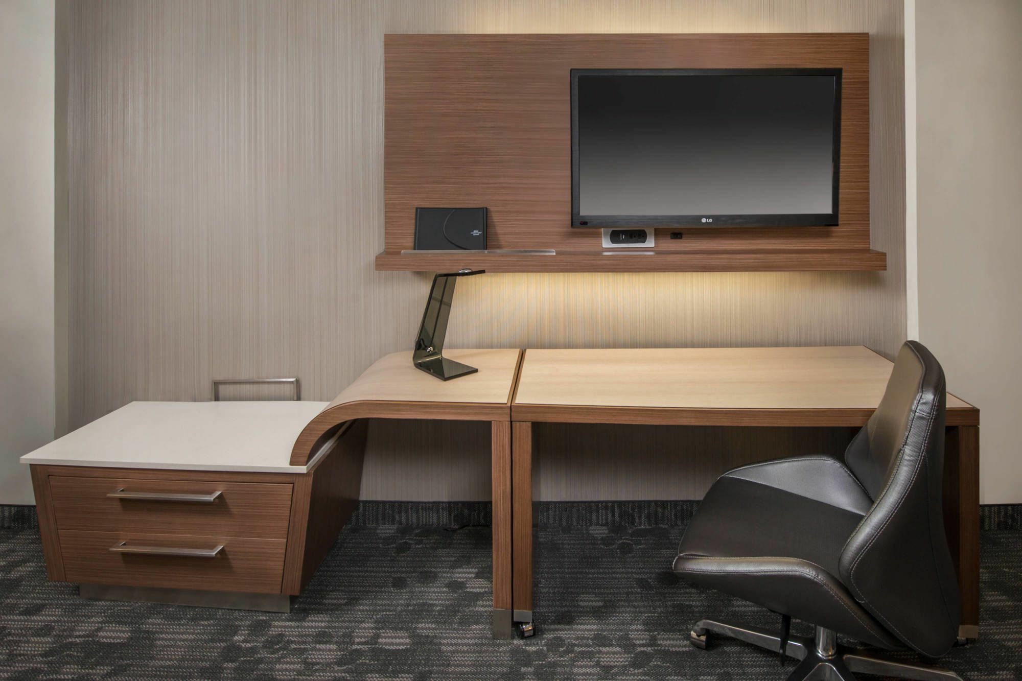 Courtyard By Marriott Pullman Hotel Bagian luar foto